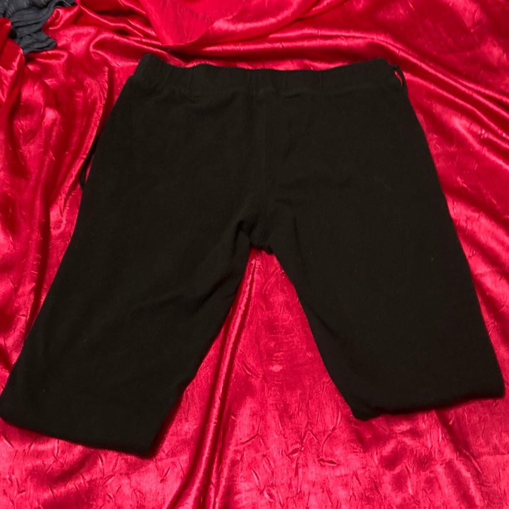Leggings.